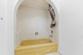 19 Amberwood Crescent, Ottawa, ON , MLS #X13801232 , Image - 1