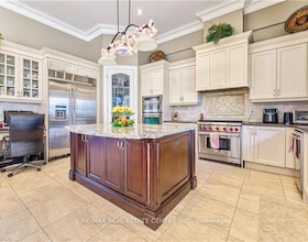 330 Macdonald Street, Peel, ON , MLS #W13804432 , Image - 1