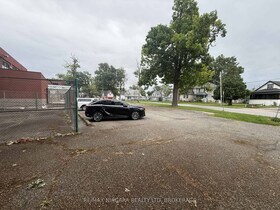 4700 Epworth Circle, Niagara, ON , MLS #X13805582 , Image - 1