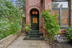 21 Laurier Avenue E, Toronto, ON