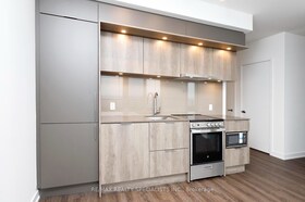 448 Burnhamthorpe Road W, Peel, ON , MLS #W13806800 , Image - 1