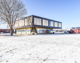 1300 Steeles Avenue E, Peel, ON