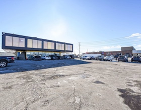 1300 Steeles Avenue E, Peel, ON