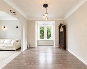 563 South Street S, Middlesex, ON , MLS #X13812608 , Image - 1