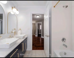 122 Teal Crest Circle, Peel, ON , MLS #W13813488 , Image - 1