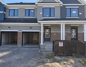 23 Sintaluta Walk, Ottawa, ON
