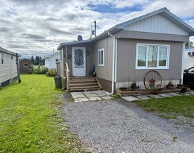 14154 Anderson Drive, Stormont, Dund, ON , MLS #X13814164 , Image - 1