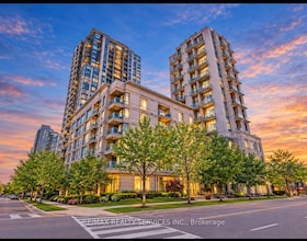 19 Avondale Avenue, Toronto, ON