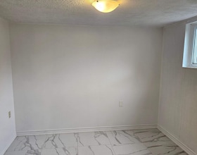 115 Deerhurst Road, Hamilton, ON , MLS #X13821594 , Image - 1