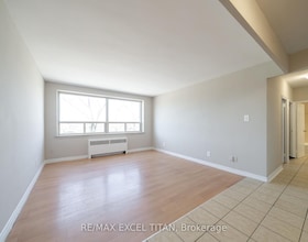 468 Ottawa Street, Hamilton, ON , MLS #X13824994 , Image - 1