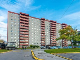 100 Lotherton Pathway, Toronto, ON