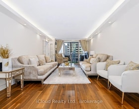 18 Hollywood Avenue, Toronto, ON , MLS #C13830980 , Image - 1