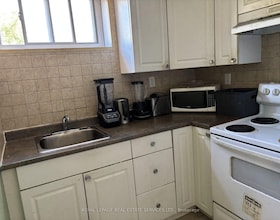 15 Sonnet Court, Toronto, ON , MLS #W13831254 , Image - 1