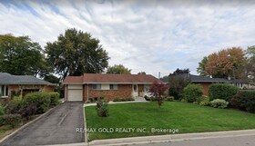 18 Suburban Drive, Peel, ON