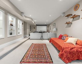 407 Cairncroft Road, Halton, ON , MLS #W13831976 , Image - 1