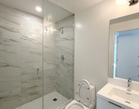 400 King Street W, Toronto, ON , MLS #C13833418 , Image - 1