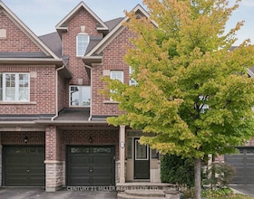 300 Ravineview Way, Halton, ON , MLS #W13852396 , Image - 1