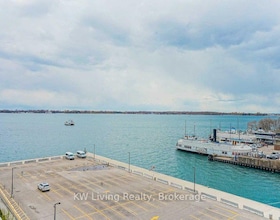 15 Queens Quay E, Toronto, ON