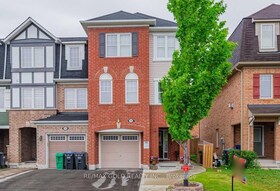 14 Memory Lane, Peel, ON
