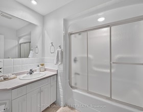 8 Kennedy Court, Middlesex, ON , MLS #X14085228 , Image - 1