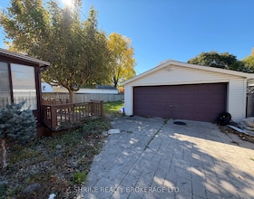 327 Spruce Street, Middlesex, ON , MLS #X14091016 , Image - 1