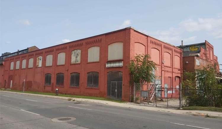350-400 Wellington St N, Hamilton, Ontario, Industrial Sector