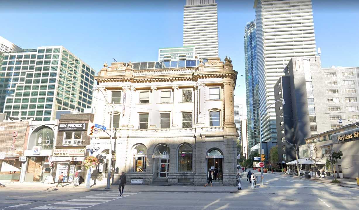 675 Yonge St, Toronto, Ontario, Church-Yonge Corridor