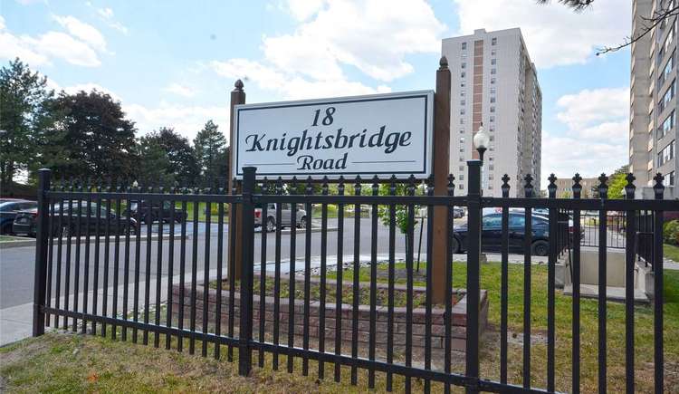 18 Knightsbridge Rd, Brampton, Ontario, Queen Street Corridor