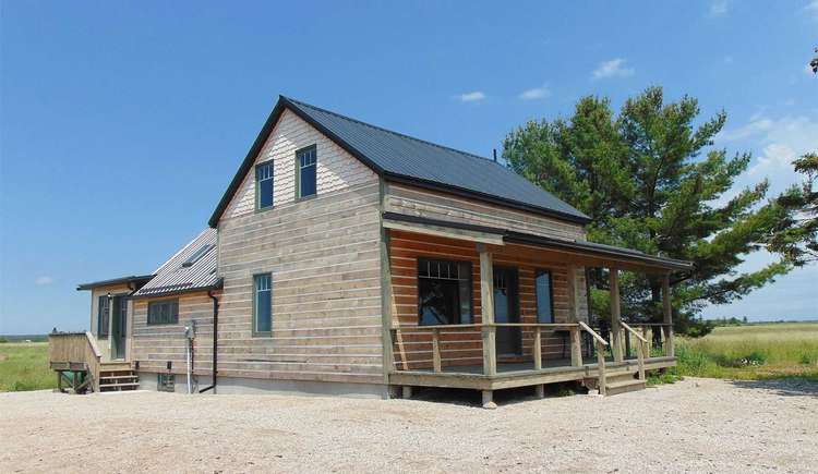 520 Beaver Rd W, Central Manitoulin, Ontario, 