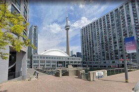 390 Queens Quay W, Toronto, ON
