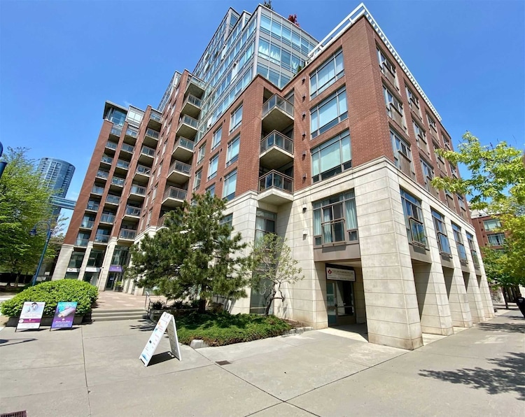 510 Queens Quay W, Toronto, Ontario, Waterfront Communities C1