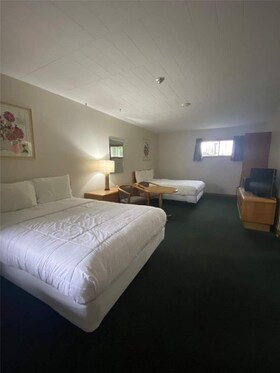 5107 Centre St, Niagara, Ontario , MLS #X5782094 , Image - 1