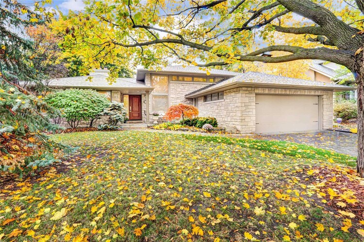 15 Bemersyde Dr, Toronto, Ontario, Princess-Rosethorn