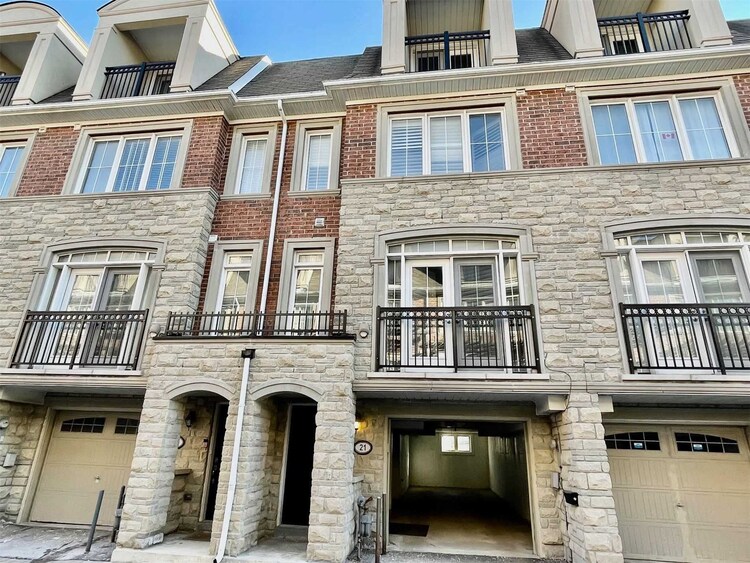 21 Slingsby Lane, Toronto, ON, Willowdale East