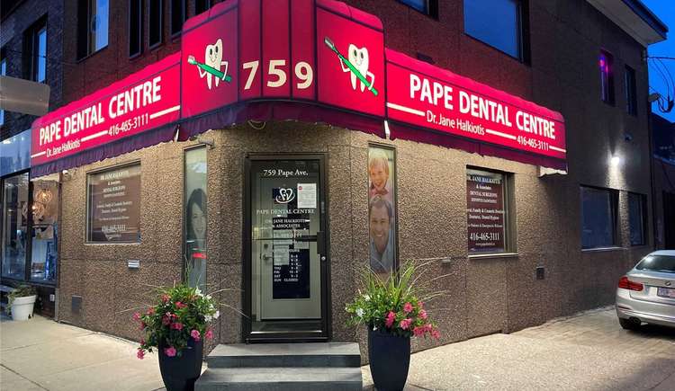 759 Pape Ave, Toronto, Ontario, Playter Estates-Danforth