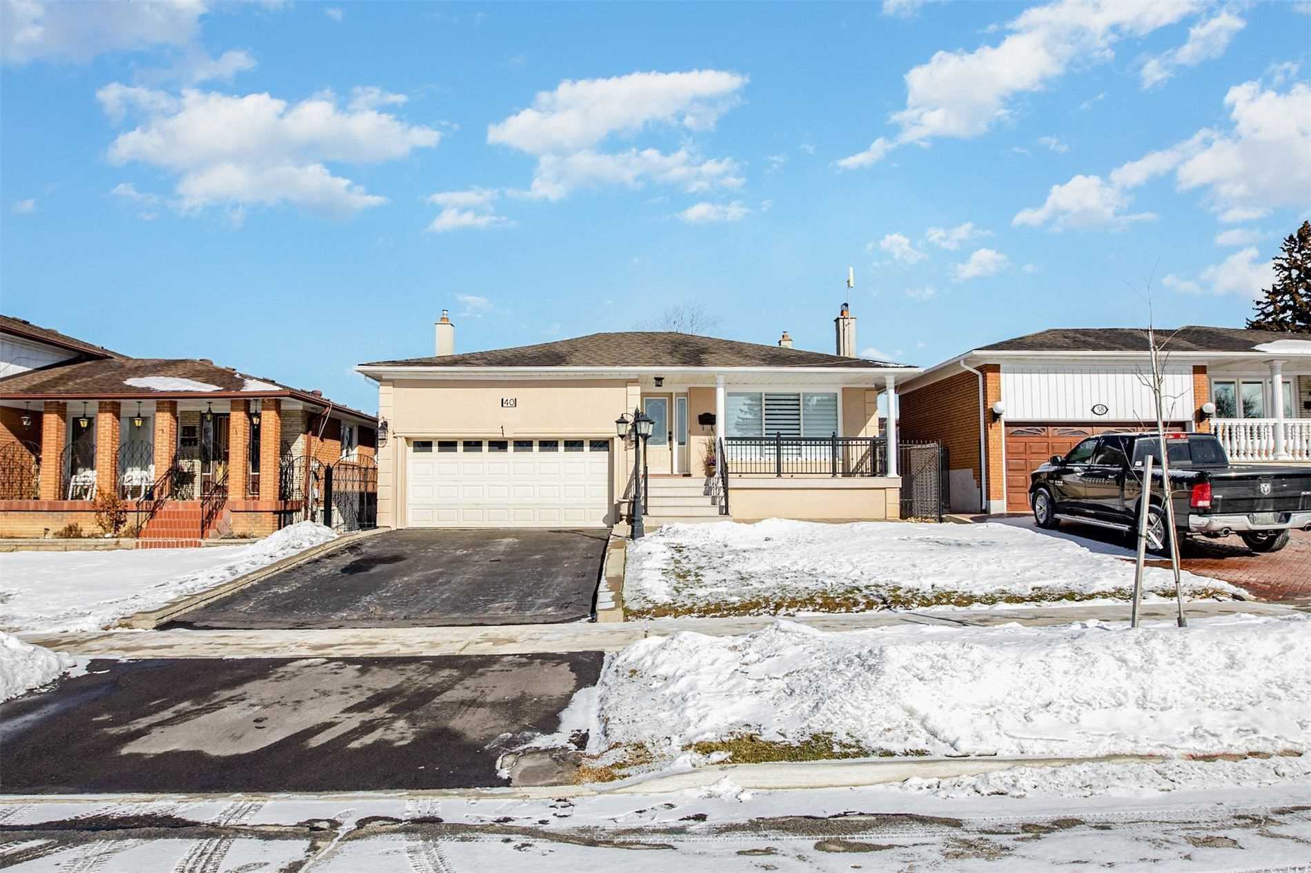 40 Turnvale Rd, Toronto, Ontario, West Humber-Clairville