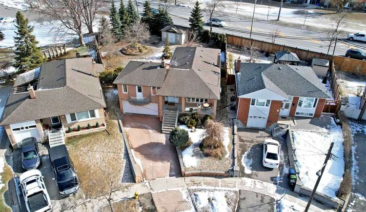 9 Bolger Pl, Toronto, Ontario, West Humber-Clairville