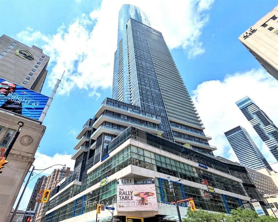 384 Yonge St, Toronto, Ontario, Bay Street Corridor