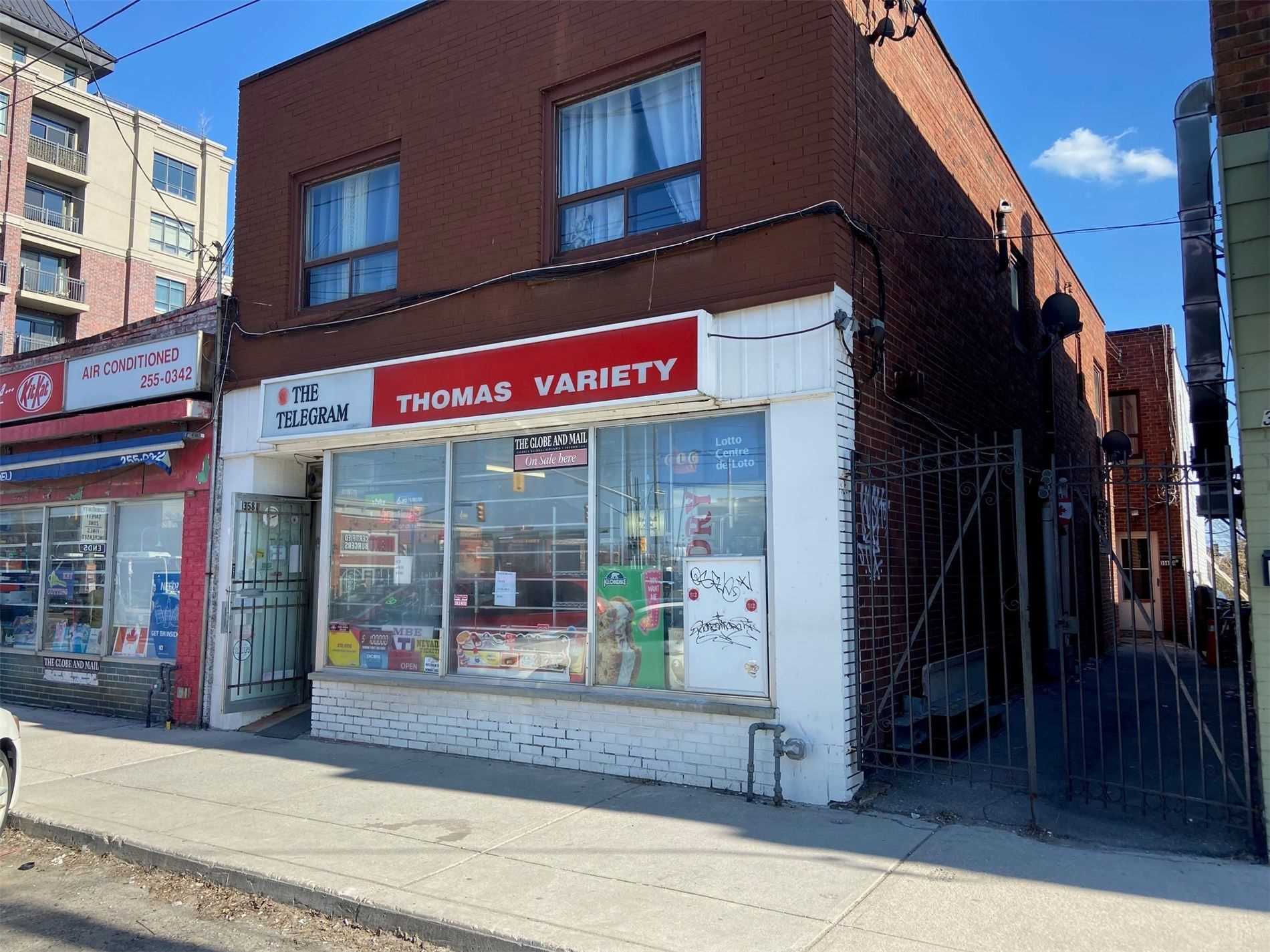 3581 Lake Shore Blvd W, Toronto, Ontario, Long Branch