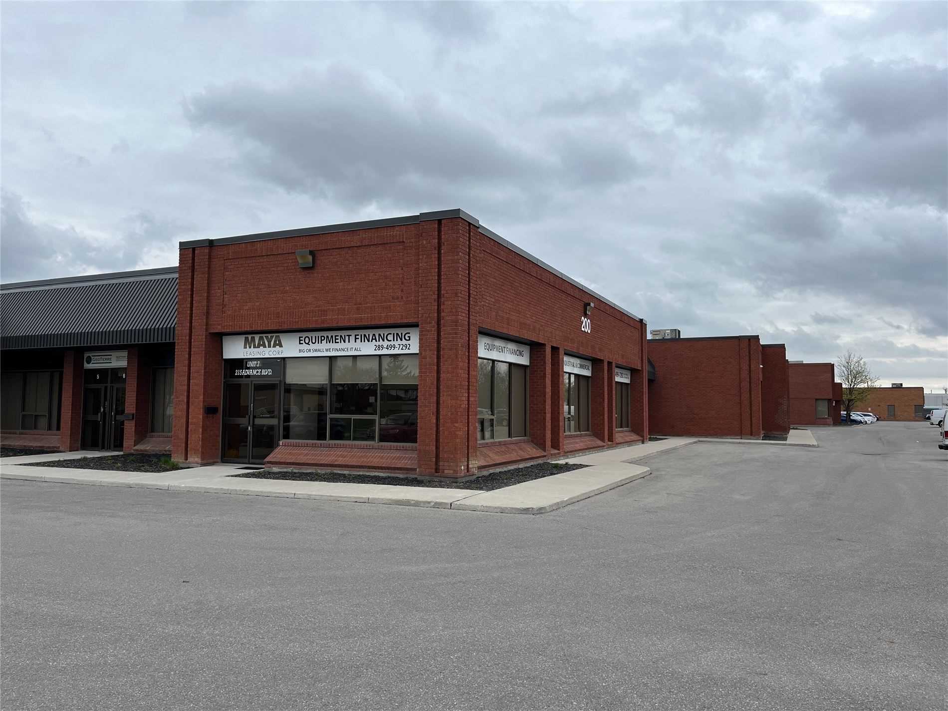 215 Advance Blvd, Brampton, Ontario, Brampton East Industrial