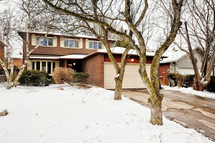 310 Primrose Lane, Newmarket, ON, Bristol-London