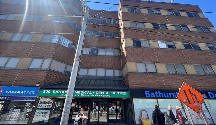 800 Bathurst St, Toronto, Ontario, Annex
