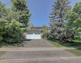 2147 Fifth Line W, Peel, ON , MLS #W13061194 , Image - 1