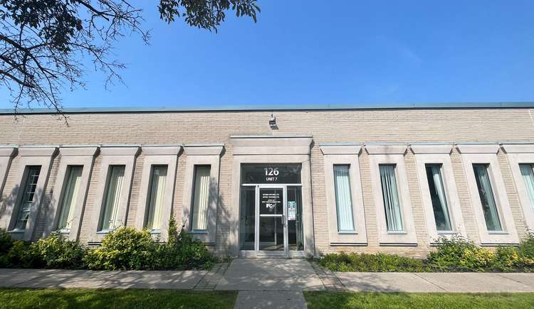 126 Commercial Ave, Ajax, Ontario, South West