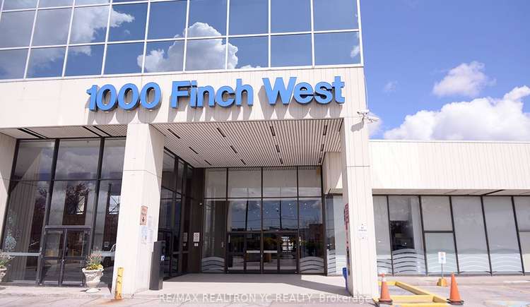 1000 Finch Ave W, Toronto, Ontario, York University Heights