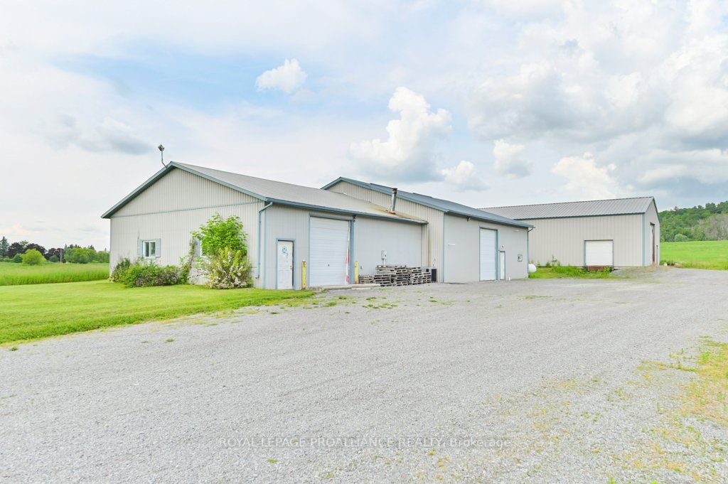 684 Flying Club Rd, Quinte West, Ontario, 