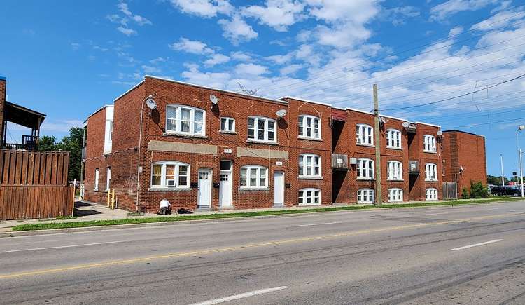 1547 Barton St E, Hamilton, Ontario, Homeside