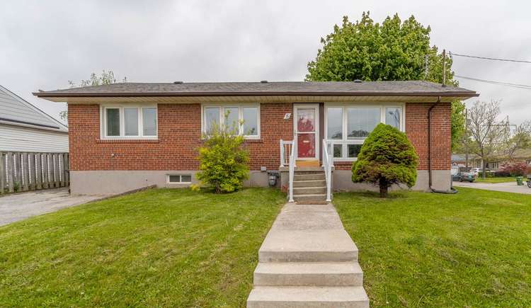 8 Laxford Ave, Toronto, Ontario, Wexford-Maryvale