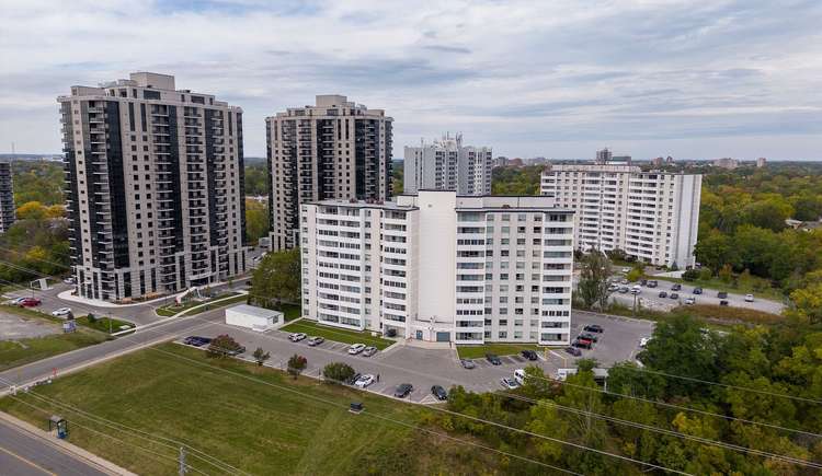 35 Towering Heights Blvd E, St. Catharines, Ontario, 