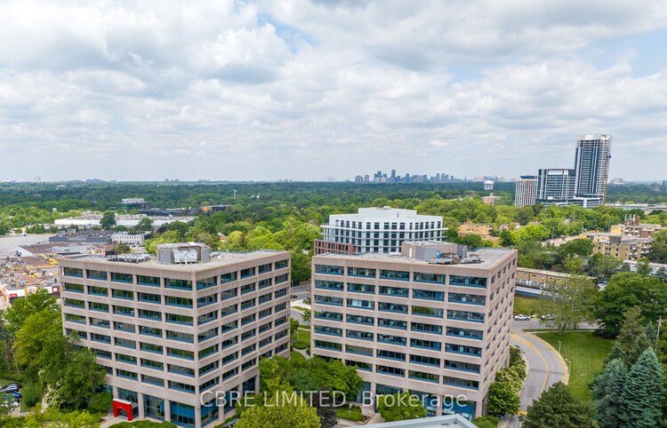 895 Don Mills (Tower 2) Road, Toronto, ON, Banbury-Don Mills